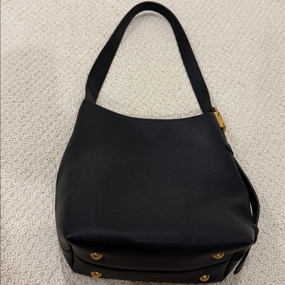 Black low key hobo LV - Picture 4 of 16